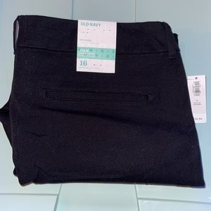 Old Navy Pixie Mid-Rise Ankle Length dress pant